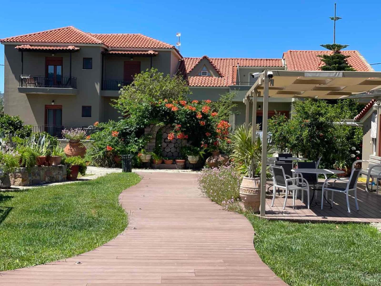 Apidias Lakos Ariadnes Holiday Accommodation II מראה חיצוני תמונה